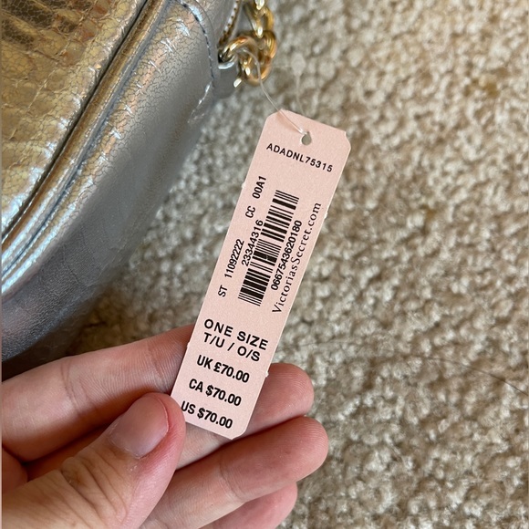 Victoria’s Secret Metallic Silver Snakeskin Crossbody Purse Gold Link Chain - Picture 5 of 5